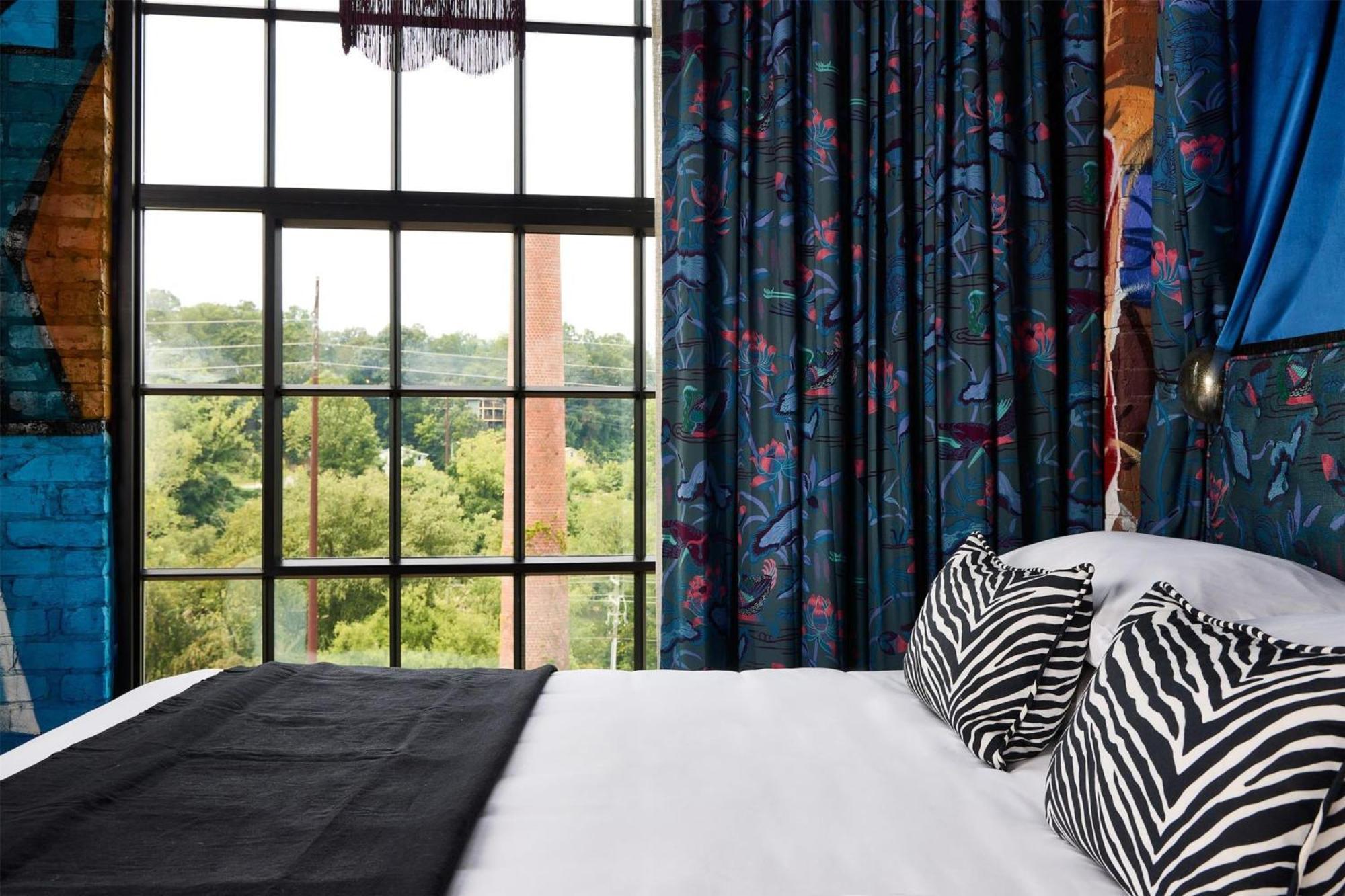 The Radical Asheville, Tapestry Collection By Hilton Exterior photo